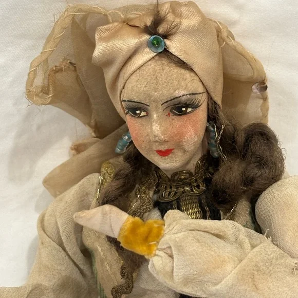 Vintage Boudoir Doll - Picture 3 of 9